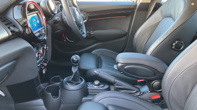 MINI Hatchback 2.0 Cooper S Exclusive II 5dr [Comfort/Nav Pack] Petrol Hatchback